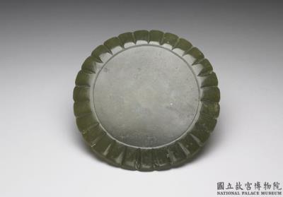 图片[3]-Jade plate with floral rim, India-China Archive